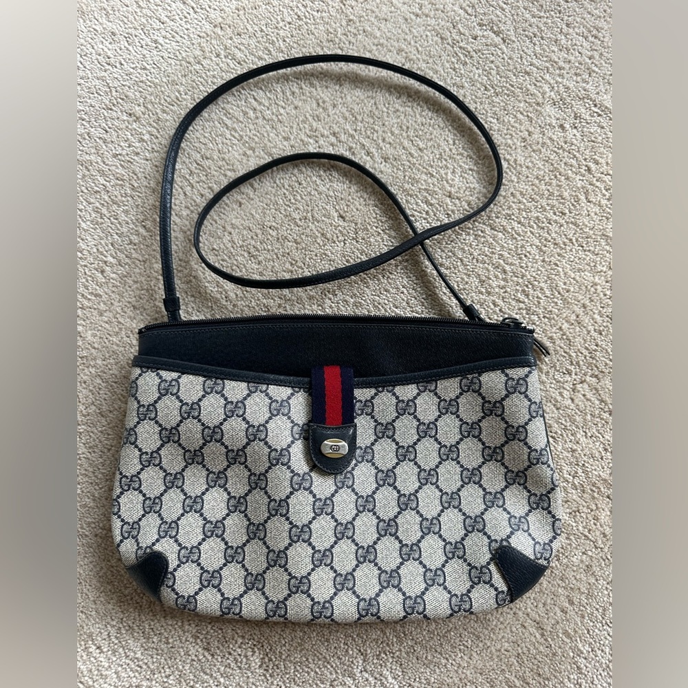Gucci Vintage Ophidia GG Cross Body Clutch Strap Included